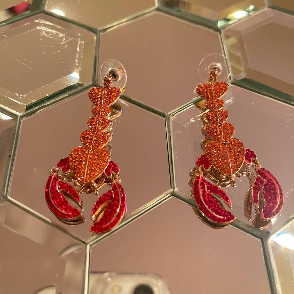 Kate Spade statement earrings. Love Lobsters